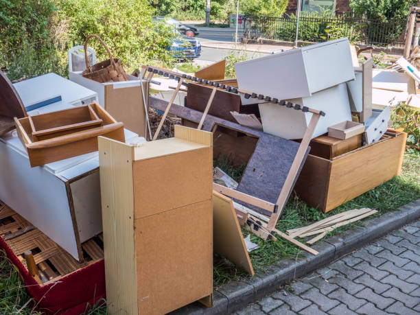 Best Junk Hauling Services  in Raymond, WI